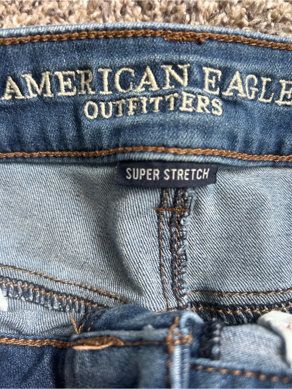 American Eagle Super Stretch Cutoff Denim Jeans size 8 - Picture 2 of 7